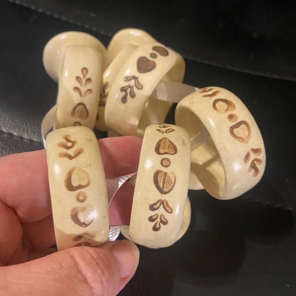 6 Vintage PFALTZGRAFF VILLAGE NAPKIN RINGS STONEWARE